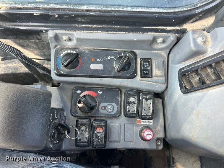 image for item ET3157 2017 Kubota KX040-4 mini excavator