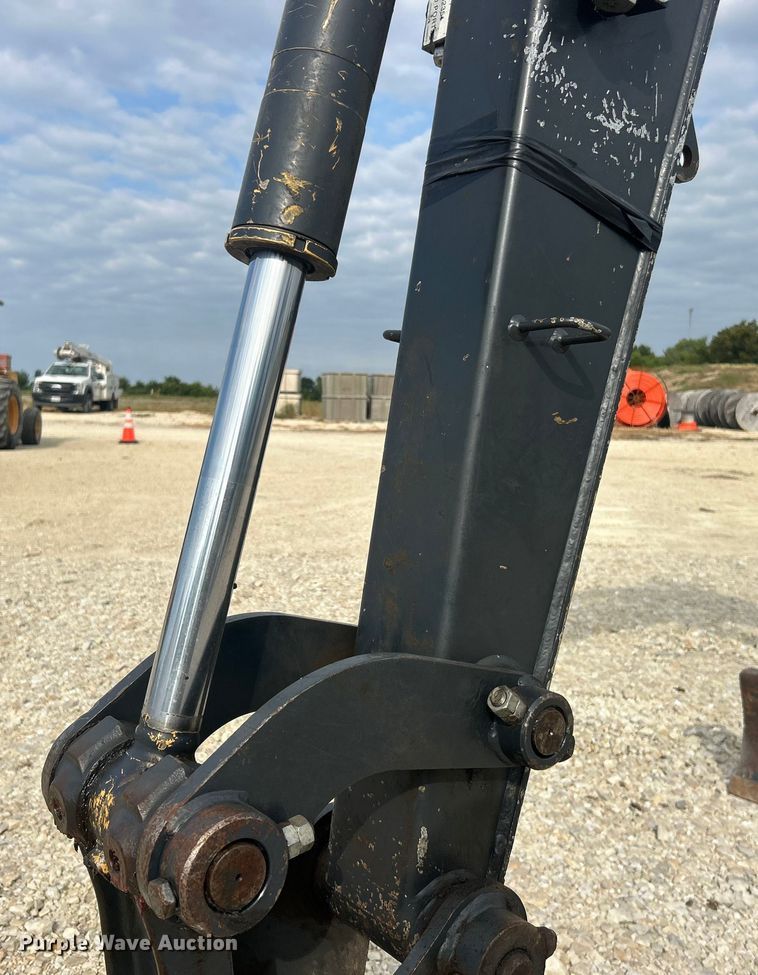 image for item ET3159 2020 John Deere 60G mini excavator