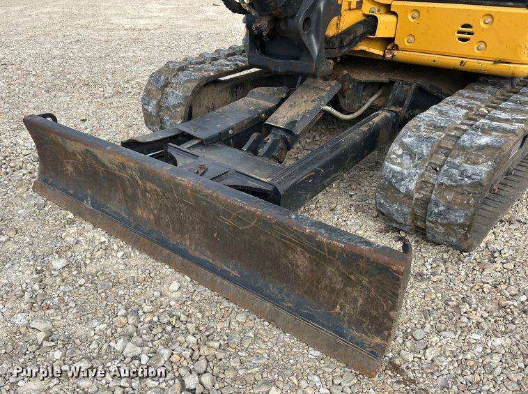 image for item ET3159 2020 John Deere 60G mini excavator