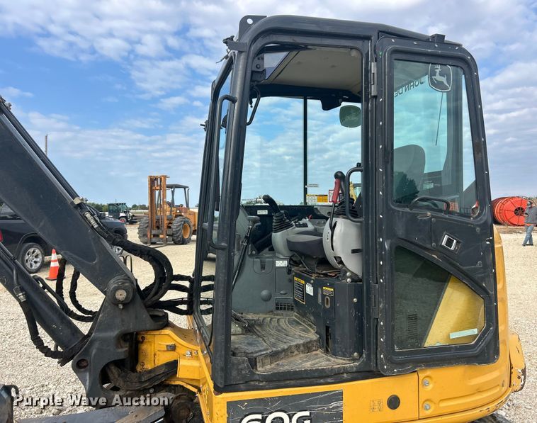 image for item ET3159 2020 John Deere 60G mini excavator