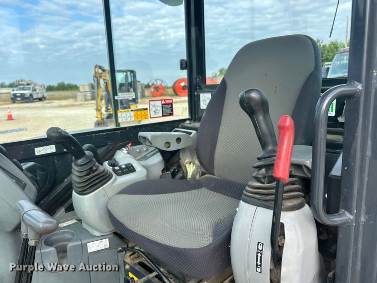 image for item ET3159 2020 John Deere 60G mini excavator