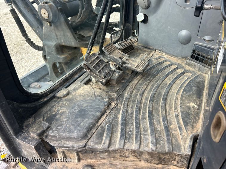 image for item ET3159 2020 John Deere 60G mini excavator