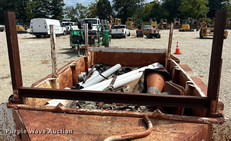 image for item ET3164 1992 Eagle pole trailer