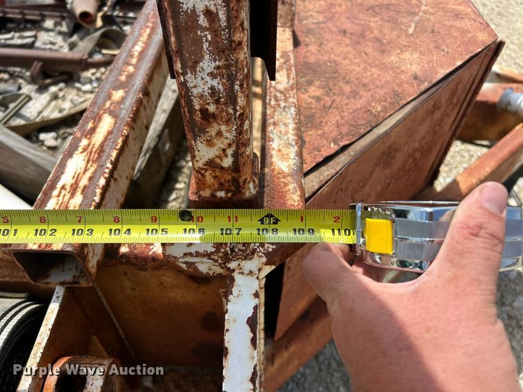 image for item ET3164 1992 Eagle pole trailer