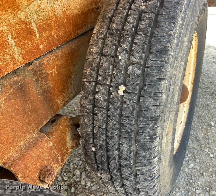 image for item ET3164 1992 Eagle pole trailer