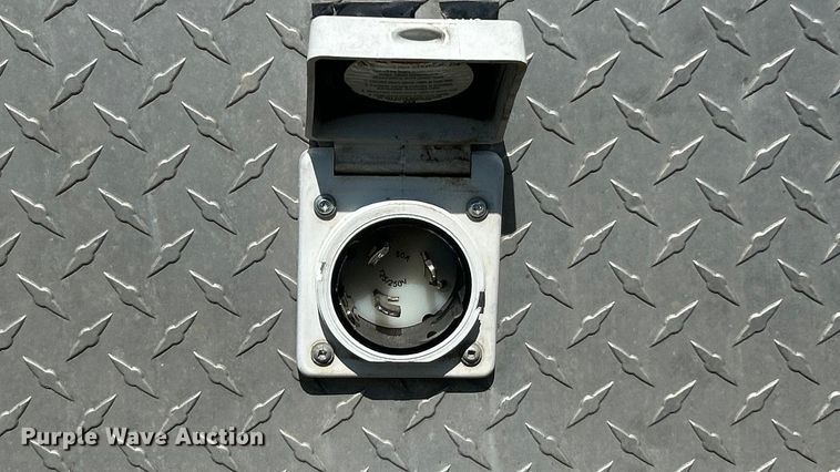 image for item ET3165 2015 Continental Cargo fiber optic splicing trailer