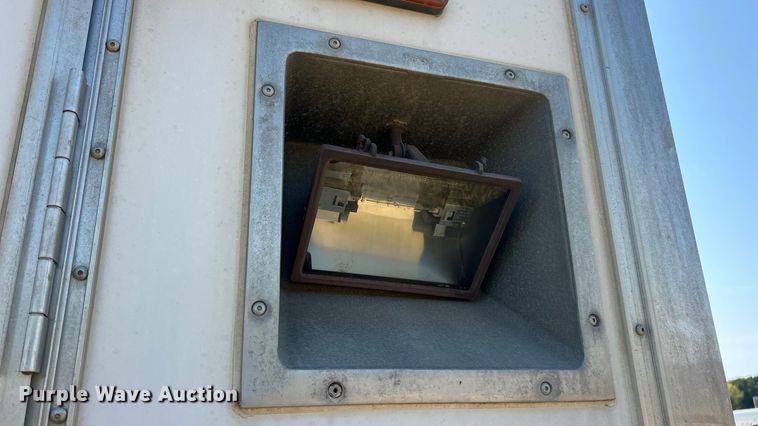 image for item ET3165 2015 Continental Cargo fiber optic splicing trailer