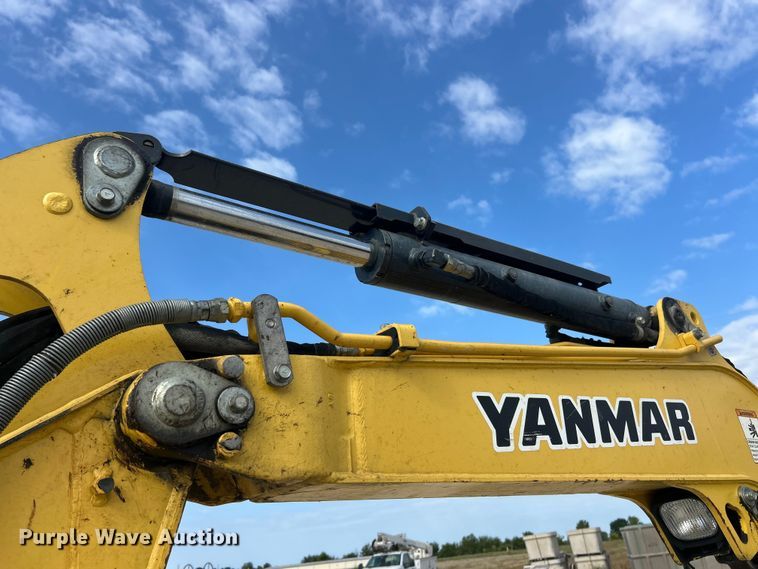 image for item ET3168 2016 Yanmar ViO35-6A mini excavator