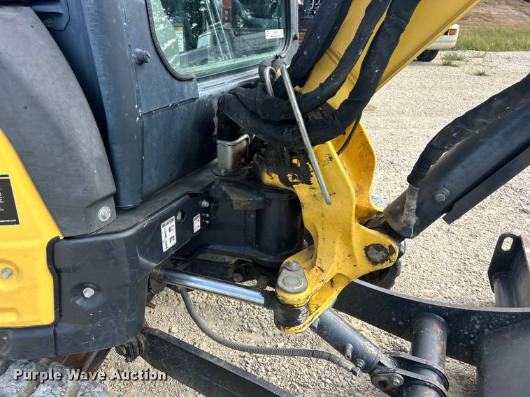 image for item ET3168 2016 Yanmar ViO35-6A mini excavator