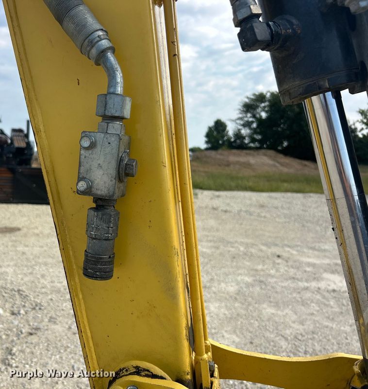 image for item ET3168 2016 Yanmar ViO35-6A mini excavator