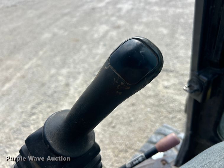 image for item ET3168 2016 Yanmar ViO35-6A mini excavator