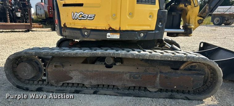 image for item ET3168 2016 Yanmar ViO35-6A mini excavator