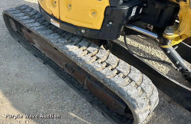 image for item ET3168 2016 Yanmar ViO35-6A mini excavator