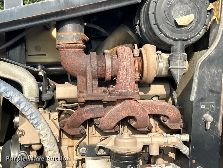 image for item ET3169 2012 Ditch Witch RT115 Quad rock saw