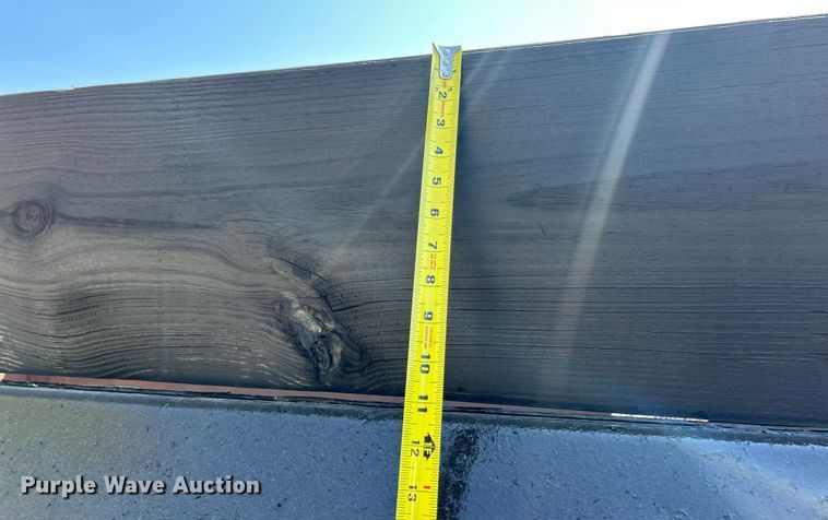 image for item ET3184 2011 Ford F750 Super Duty dump truck