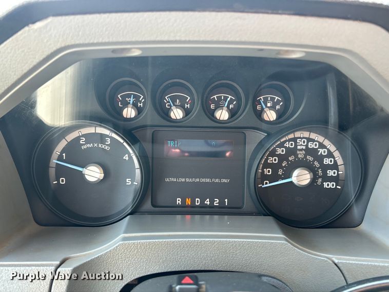 image for item ET3184 2011 Ford F750 Super Duty dump truck