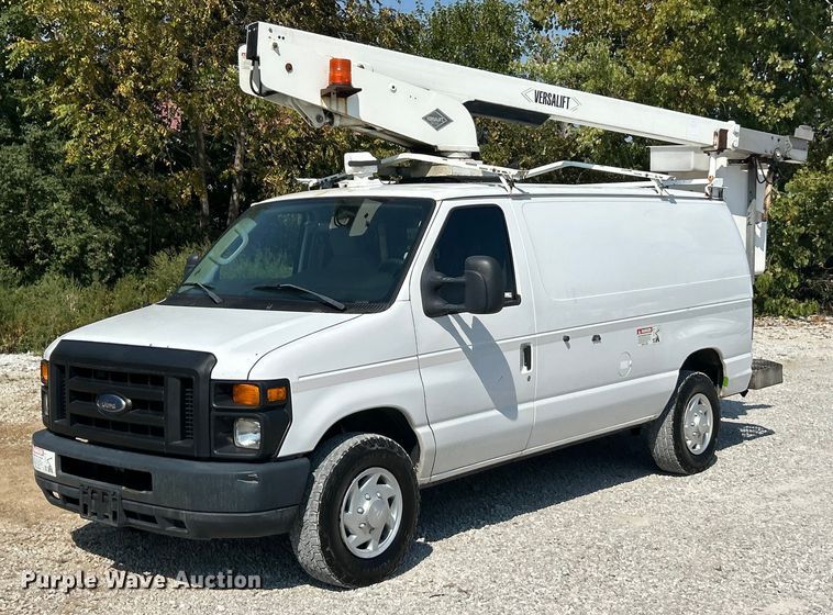 2010 Ford E350 Superduty-1