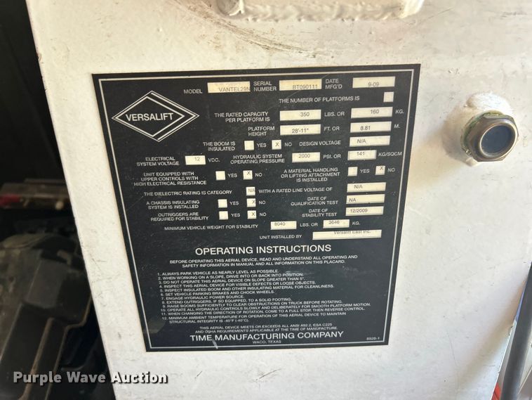 image for item ET3187 2010 Ford E350 Super Duty van with bucket lift