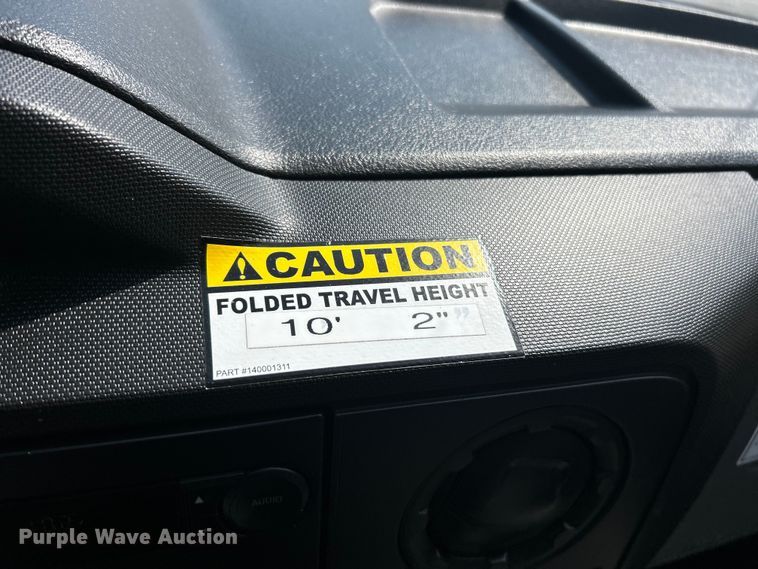 image for item ET3187 2010 Ford E350 Super Duty van with bucket lift