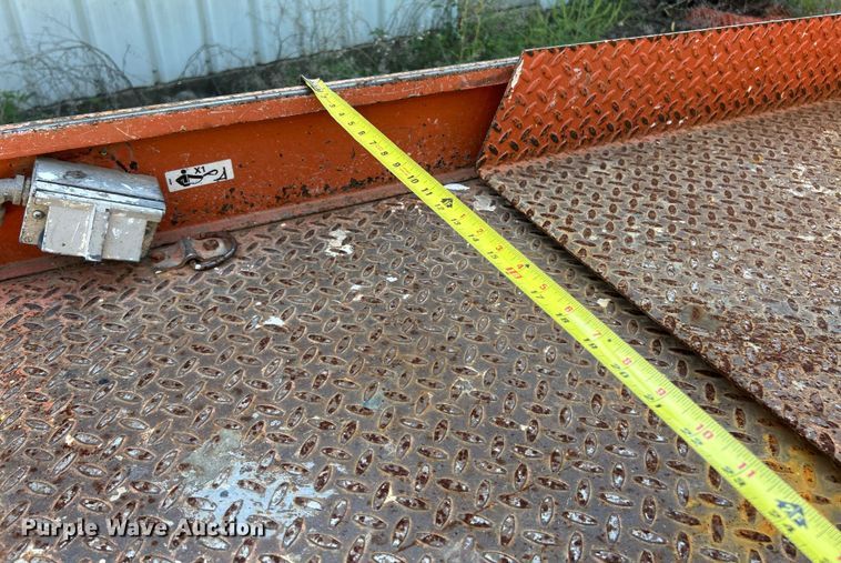 image for item ET3482 Skyjack II3219 scissor lift