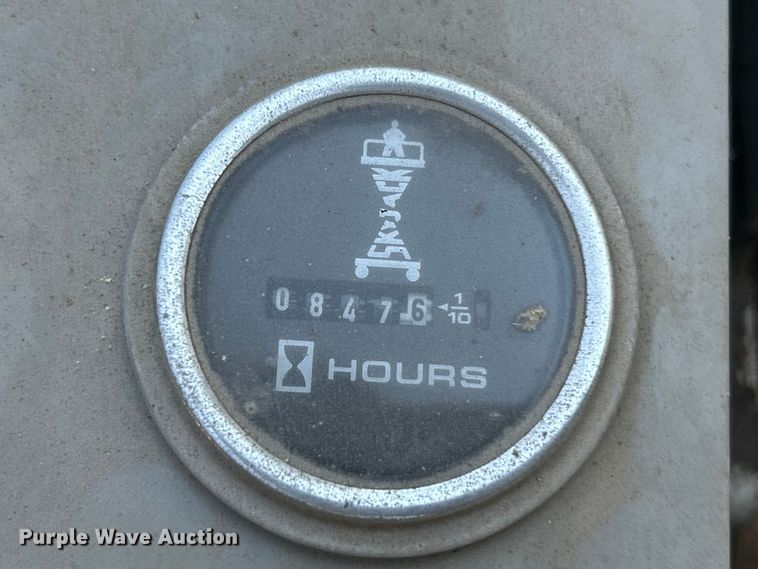 image for item ET3482 Skyjack II3219 scissor lift