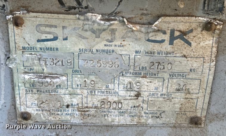 image for item ET3482 Skyjack II3219 scissor lift
