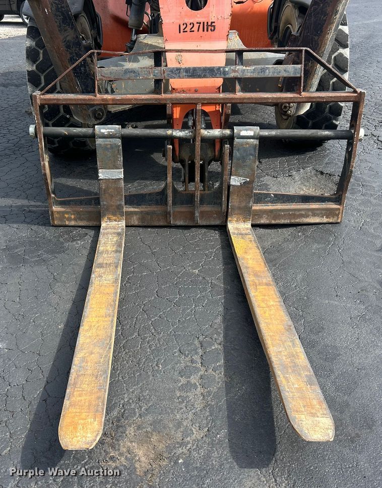 image for item ET3485 2011 JLG G12-55A telehandler