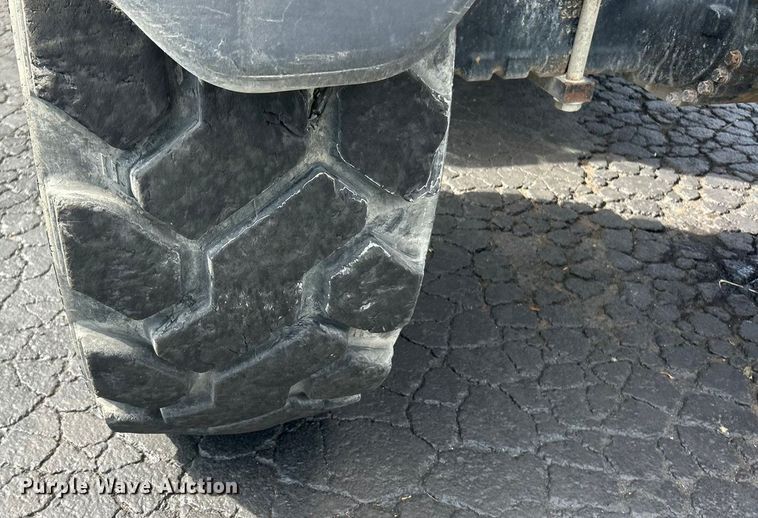 image for item ET3485 2011 JLG G12-55A telehandler