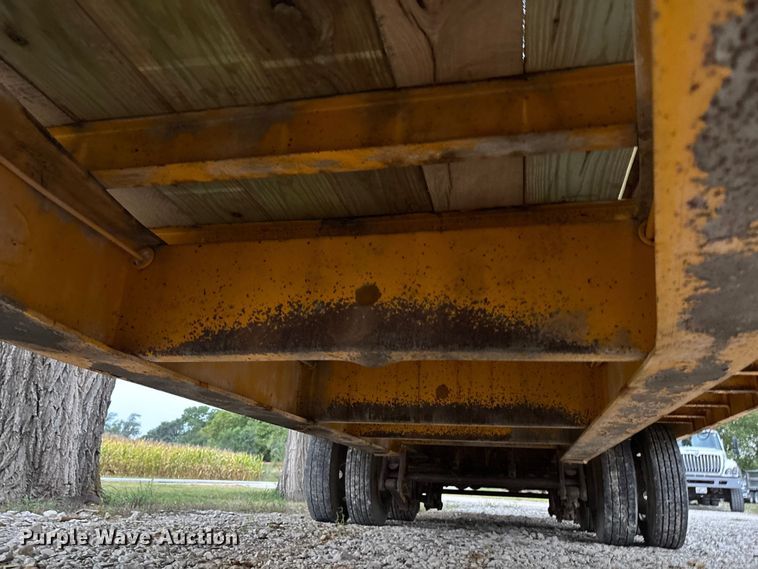 image for item ET4513 2006 Trail King TK40LP-2600 equipment trailer