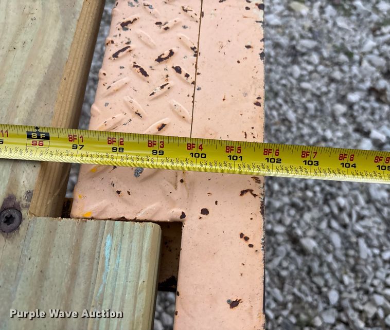 image for item ET4513 2006 Trail King TK40LP-2600 equipment trailer