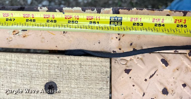 image for item ET4513 2006 Trail King TK40LP-2600 equipment trailer