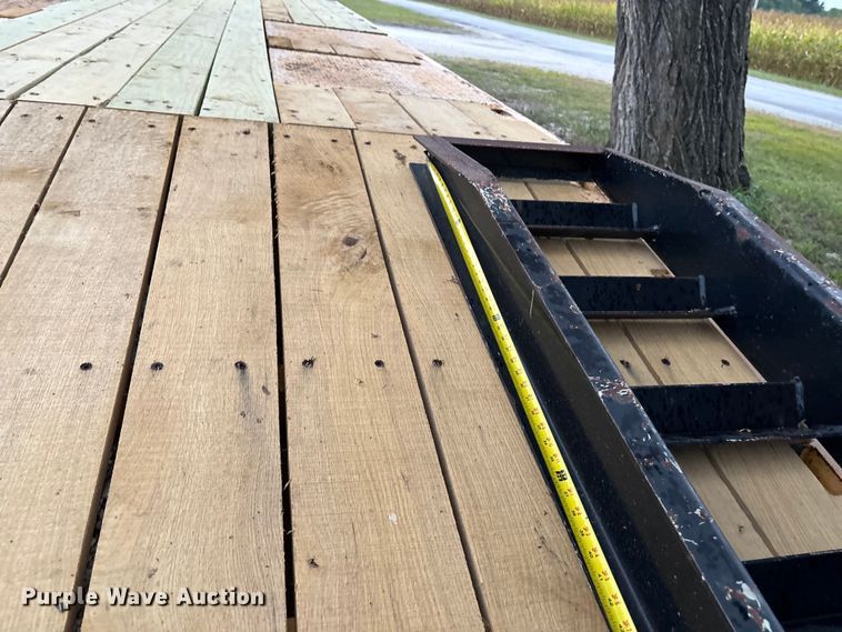 image for item ET4513 2006 Trail King TK40LP-2600 equipment trailer