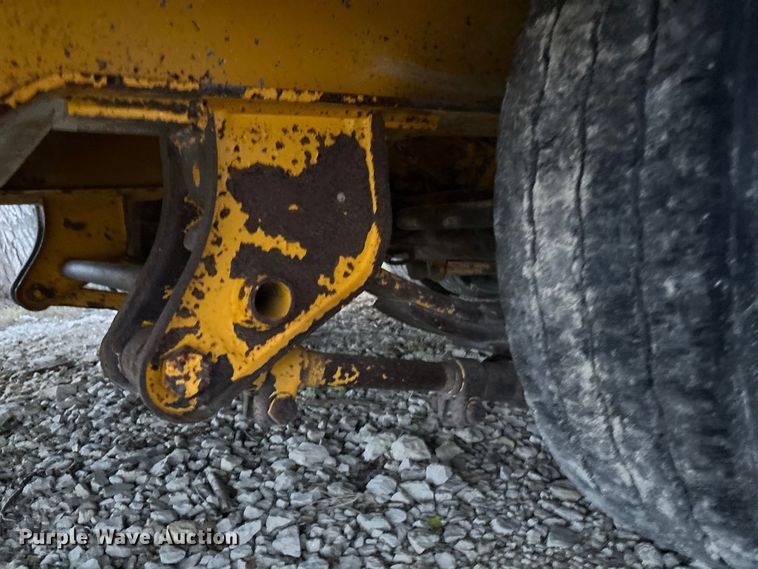 image for item ET4513 2006 Trail King TK40LP-2600 equipment trailer