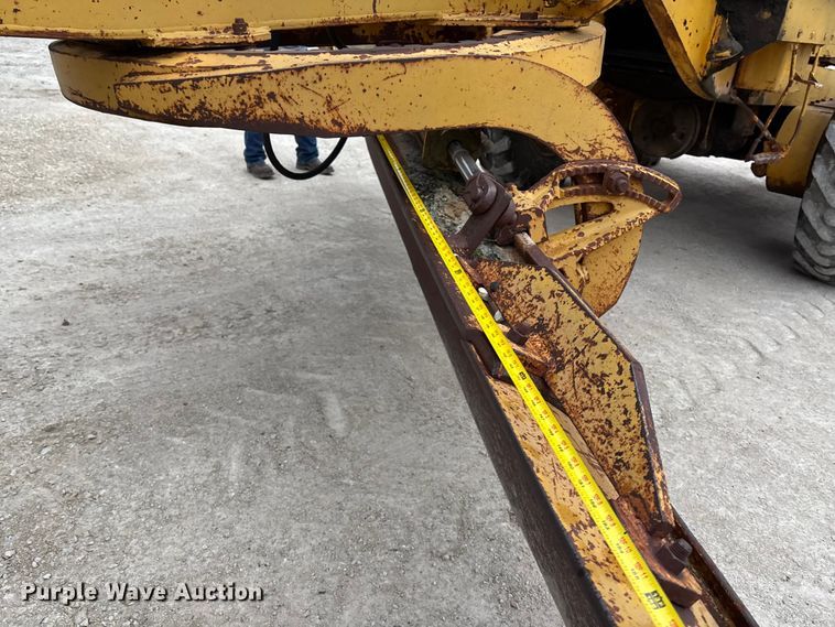 image for item ET4514 Caterpillar motor grader