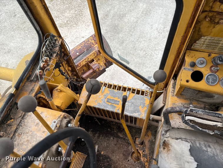 image for item ET4514 Caterpillar motor grader