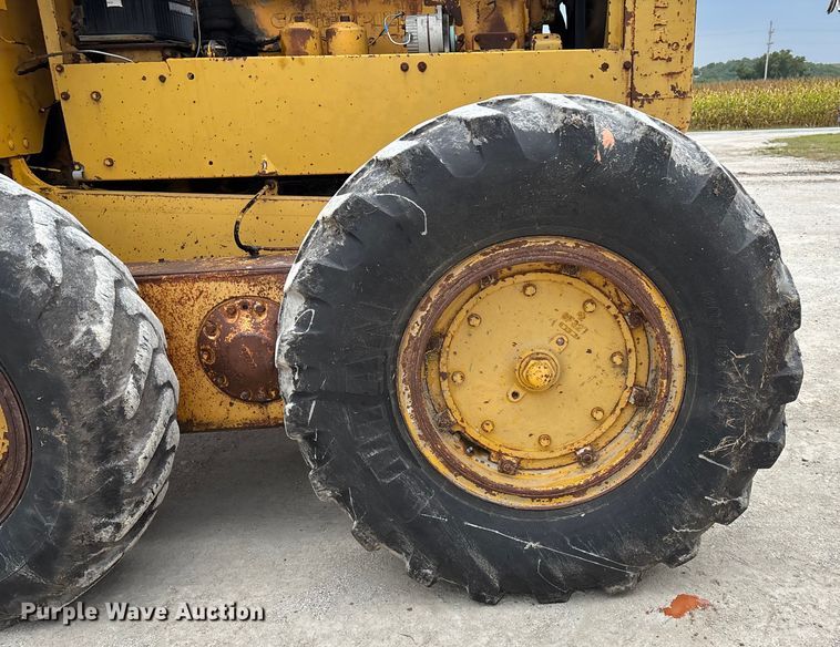 image for item ET4514 Caterpillar motor grader