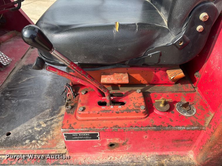 image for item ET4525 Taylor Machine Builders TE-155S forklift