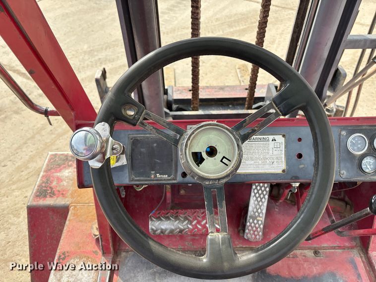 image for item ET4525 Taylor Machine Builders TE-155S forklift