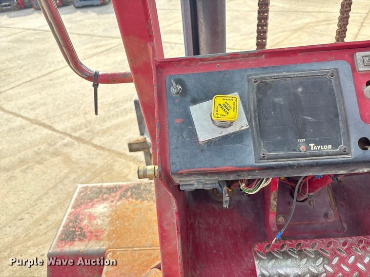 image for item ET4525 Taylor Machine Builders TE-155S forklift