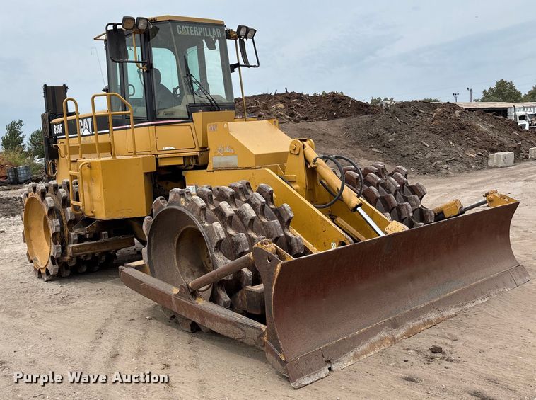 image for item ET4534 1998 Caterpillar 815F soil compactor