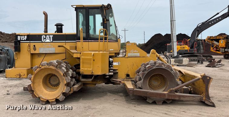 image for item ET4534 1998 Caterpillar 815F soil compactor