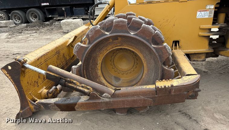 image for item ET4534 1998 Caterpillar 815F soil compactor