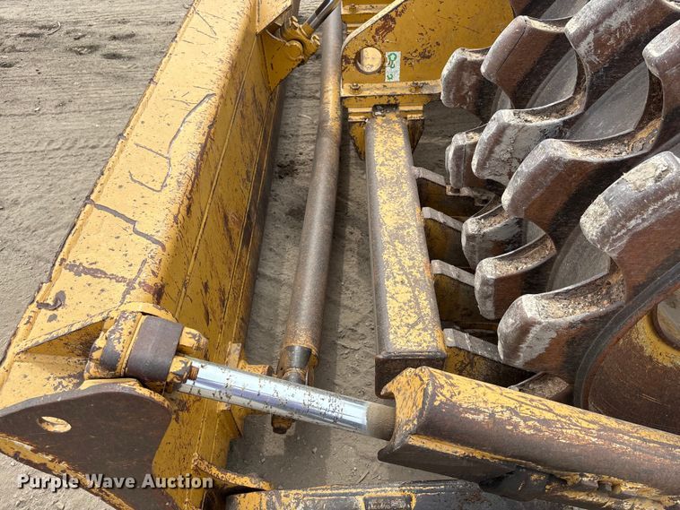 image for item ET4534 1998 Caterpillar 815F soil compactor