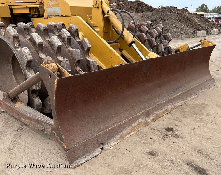 image for item ET4534 1998 Caterpillar 815F soil compactor
