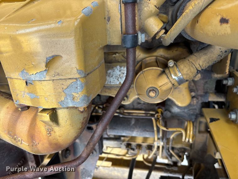 image for item ET4534 1998 Caterpillar 815F soil compactor