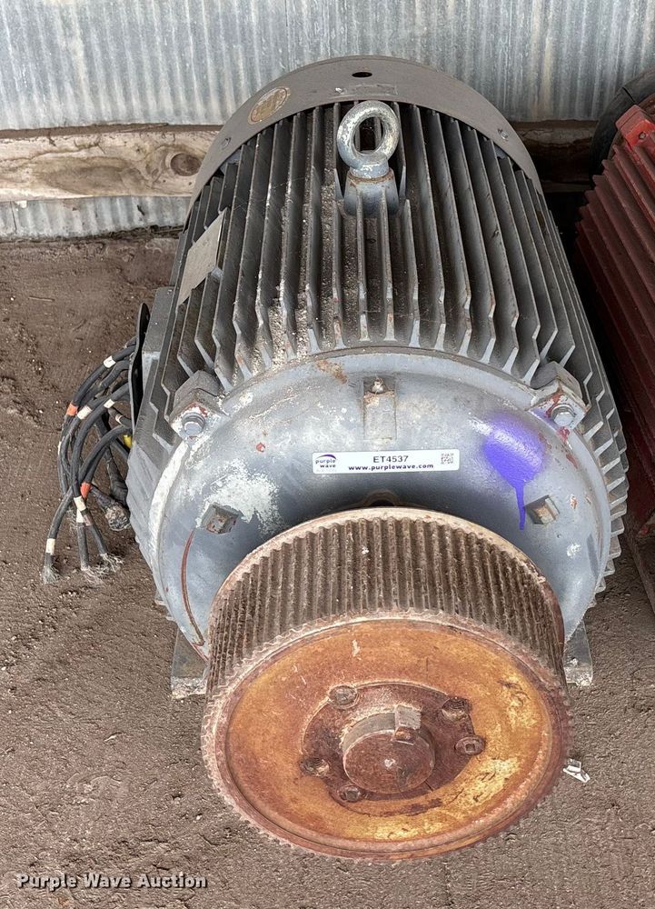 image for item ET4537 Industrial WWE 200-16-445/7T electric motor