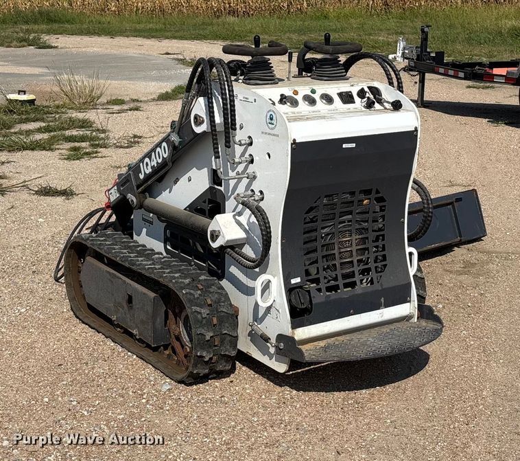 image for item ET4551 2024 JQ Power JQ400 compact utility loader
