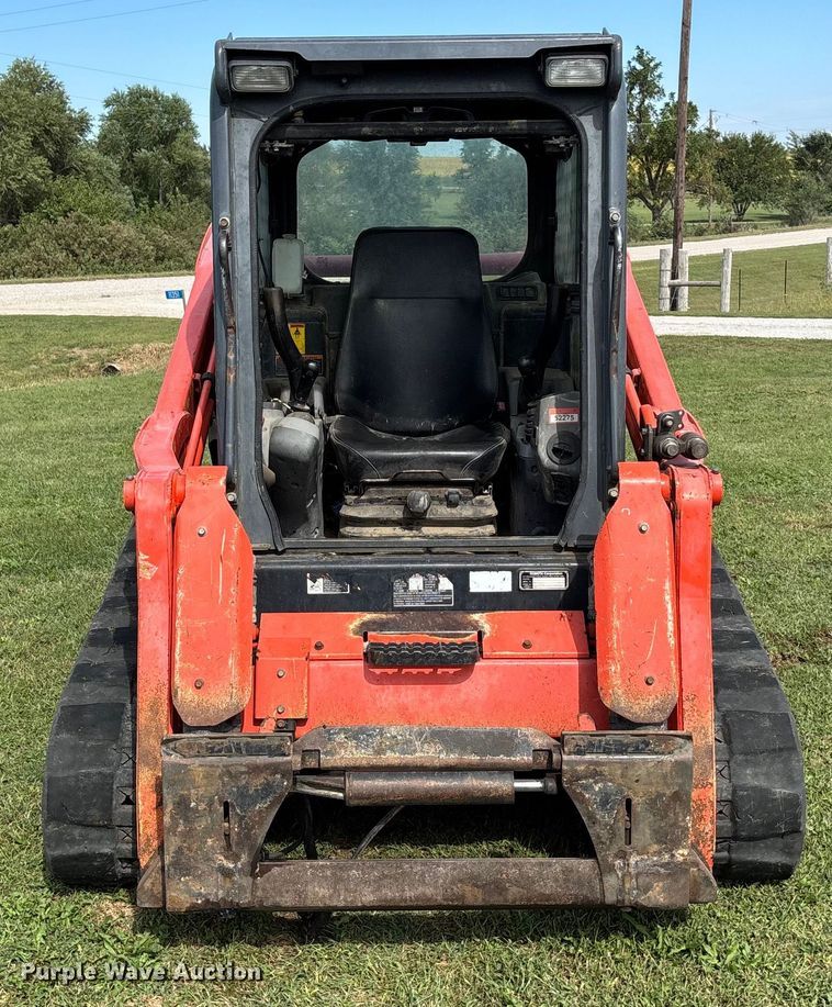 image for item ET4606 2013 Kubota SVL75 tracked skid steer loader