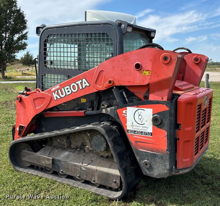 image for item ET4606 2013 Kubota SVL75 tracked skid steer loader