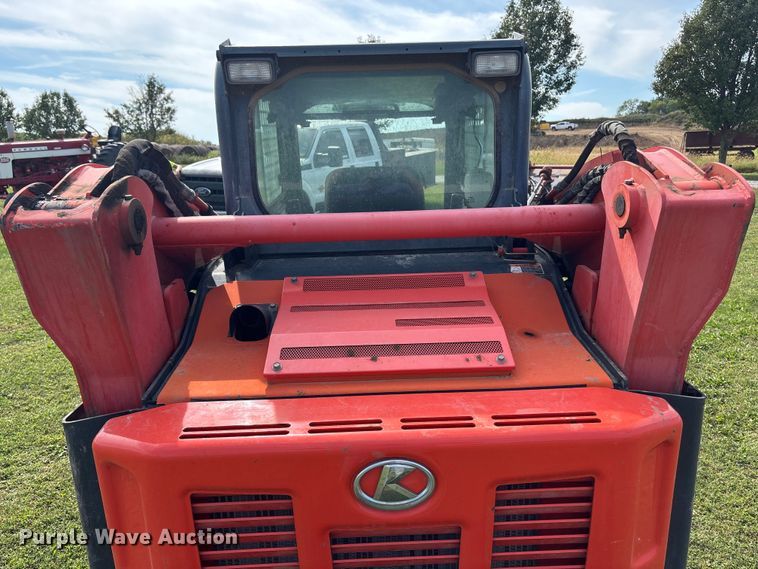 image for item ET4606 2013 Kubota SVL75 tracked skid steer loader